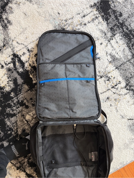 osprey 40 backpack Farpoint 40L Men's Travel Backpack, Black : Sports & Outdoors PSL1731642601849360 Cushioned grab handles on Osprey Ozone Convertible 22